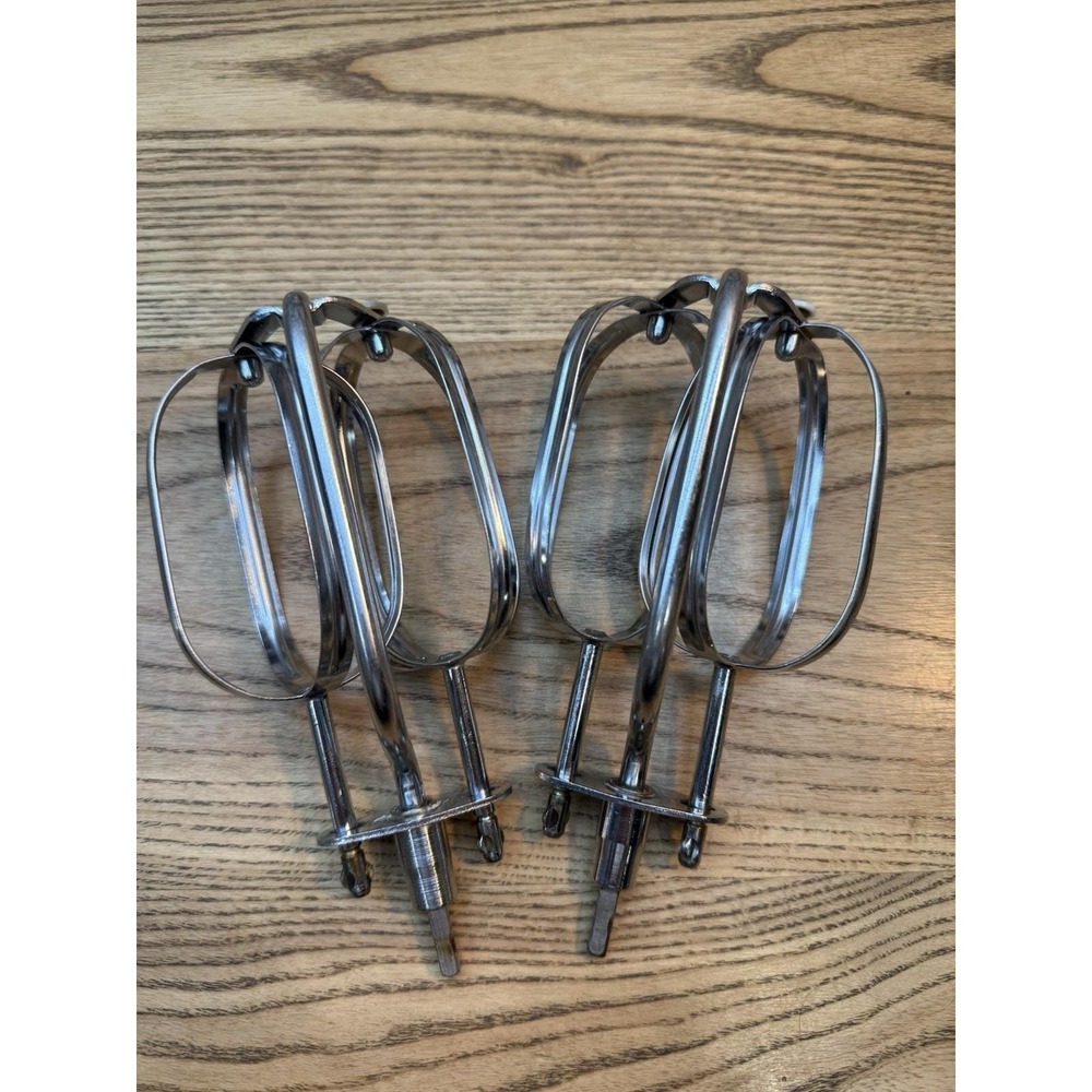 Vintage Hamilton Beach Double Metal Dual Beaters Scovill Model 25